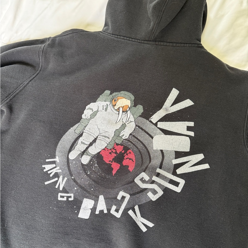 VINTAGE TAKING BACK SUNDAYS ZIP UP HOODIE M Vintage TBS Walrus Astronaut Zip Up